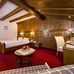 Hotell Alpensporthotel Mutterberg 4*