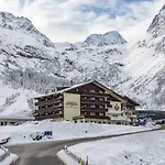 Alpensporthotel Mutterberg Hotell Mutterbergalm