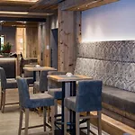 Hotell Alpensporthotel Mutterberg 4*