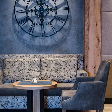 Alpensporthotel Mutterberg 4*