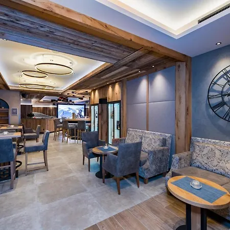 Alpensporthotel Mutterberg 4*