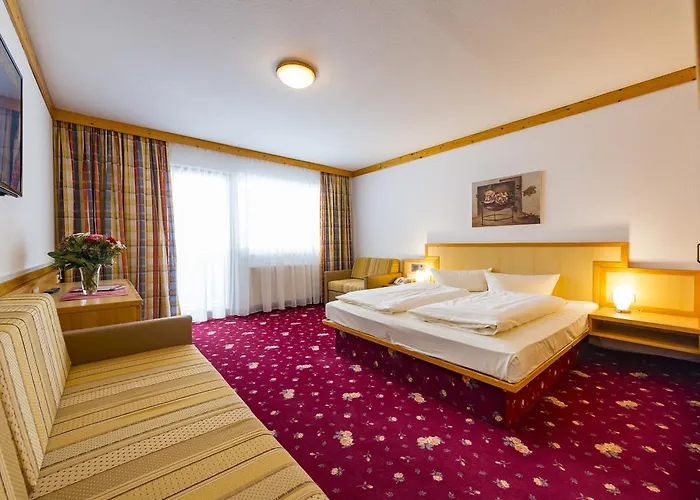 穆特贝尔格阿尔卑斯山运动酒店 酒店 4*