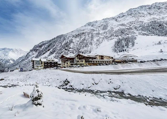 酒店 穆特贝尔格阿尔卑斯山运动酒店 4*
