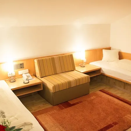 Alpensporthotel Mutterberg 4* ムッターベルクアルム