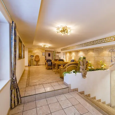 ホテル Alpensporthotel Mutterberg