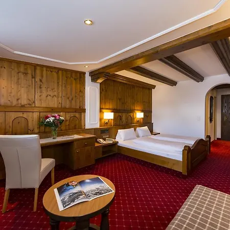 Alpensporthotel Mutterberg 4*