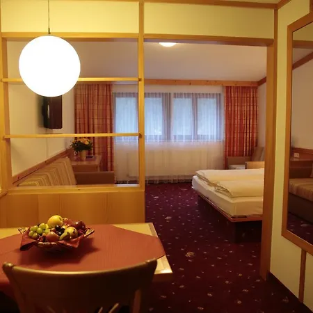 Отель Alpensporthotel Mutterberg 4*