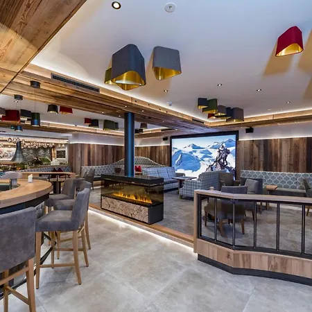 Alpensporthotel Mutterberg Отель Муттербергальм