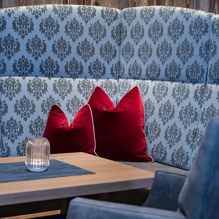 Отель Alpensporthotel Mutterberg