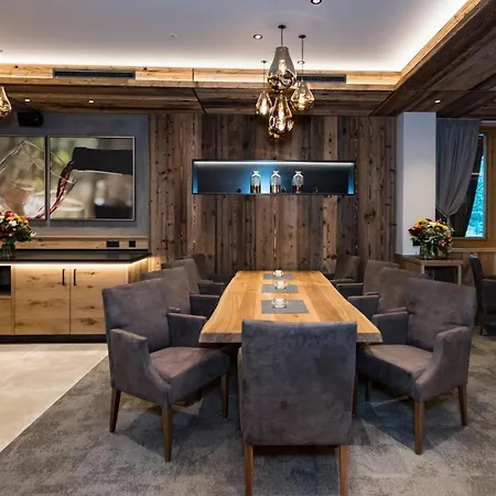 Отель Alpensporthotel Mutterberg 4*