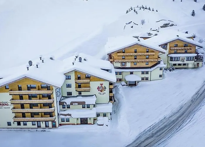 Hotel Alpensporthotel Mutterberg 4*