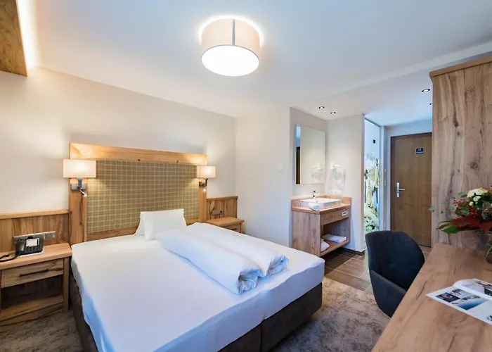 Hotel Alpensporthotel Mutterberg 4*